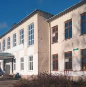 Нежилое здание, 2-этажное, площадь 1600,9 кв.м,  земельный участок, площадь 5843 кв.м: Ярославская область, МО Переславль-Залесский, п. Рязанцево, ул. Октябрьская Б., д. 60